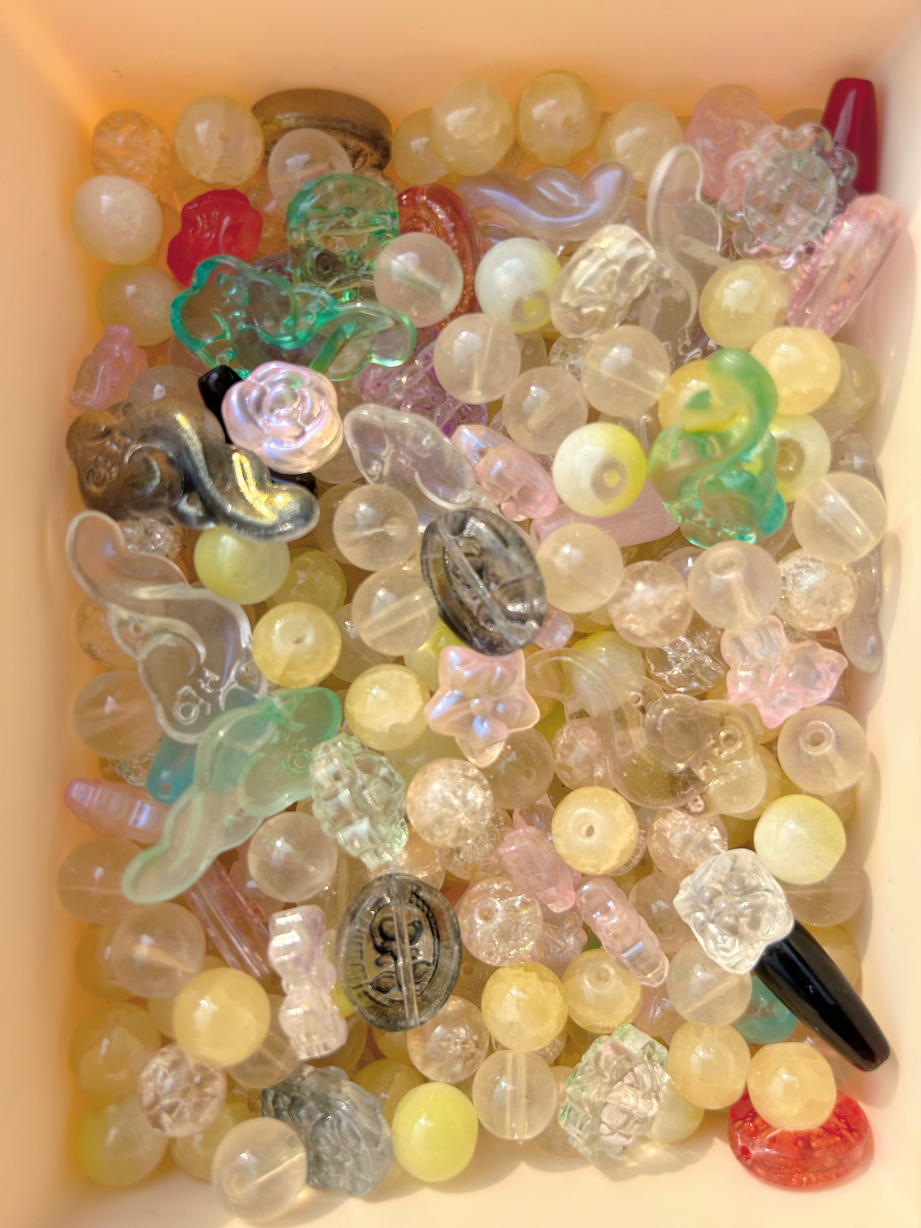 Magical 8 Theme Glaze Beads ✨ Cat, Pumpkin & Rainbow Sparkle Beads for DIY K-Pop & Witchy Jewelry Making