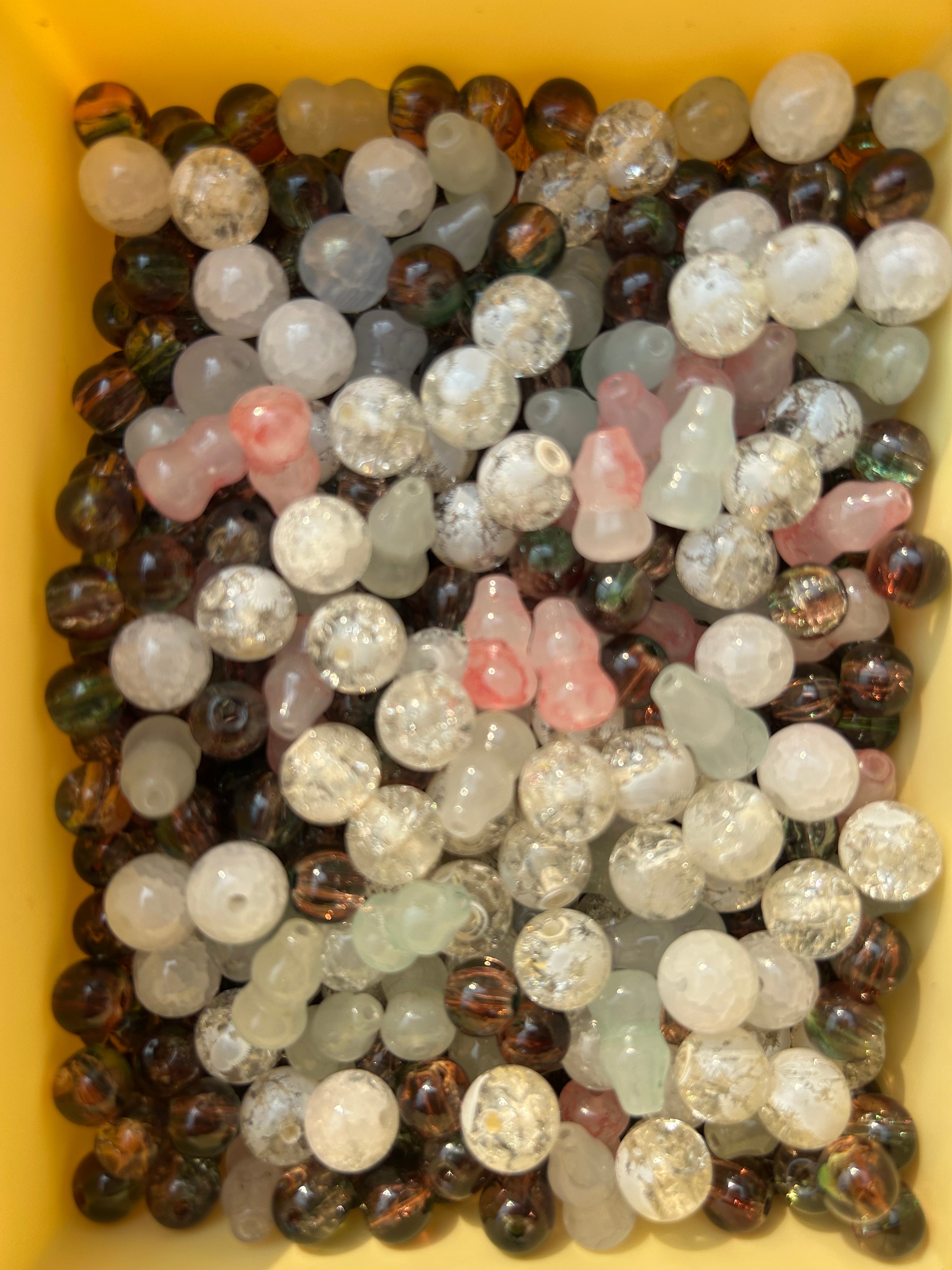 Magical 8 Theme Glaze Beads ✨ Cat, Pumpkin & Rainbow Sparkle Beads for DIY K-Pop & Witchy Jewelry Making